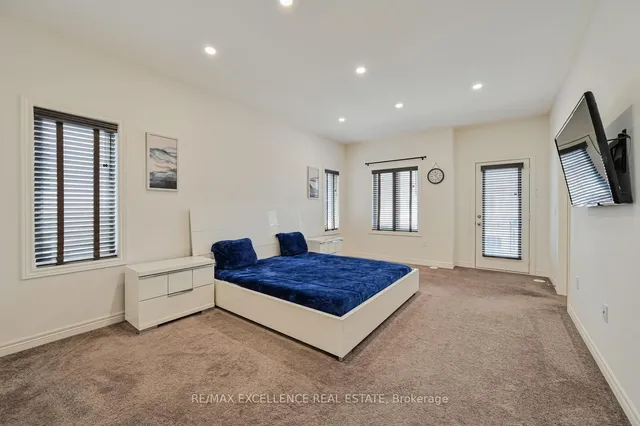 Additional image 39 of 469 Dundas St