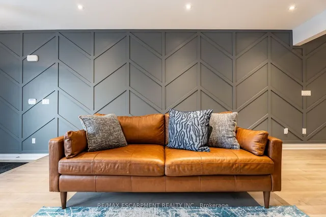 Additional image 6 of 266 Humphrey St