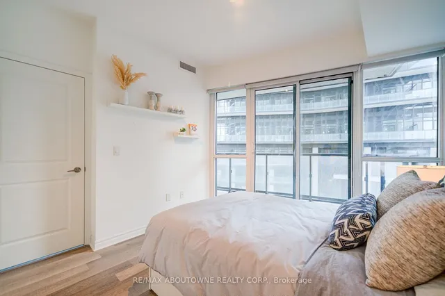 Additional image 15 of 39 Annie Craig Dr Unit 305