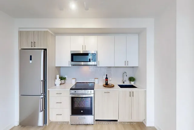 Additional image 5 of 1195 The Queensway Ave Unit PH4