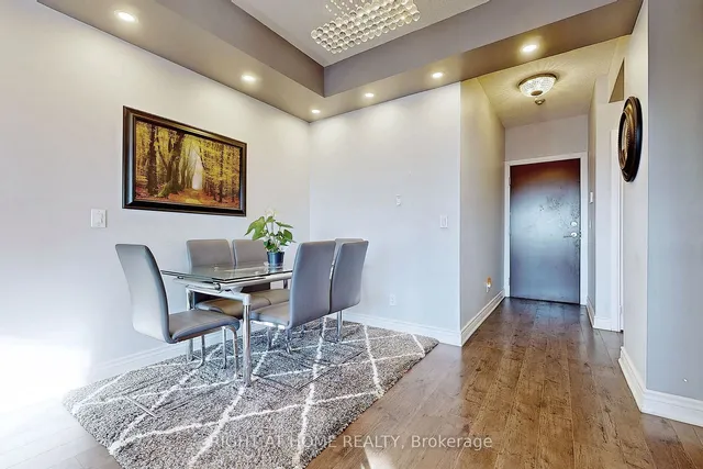 Additional image 5 of 181 Village Green Sq Unit 1218