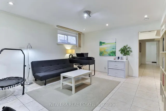 Additional image 18 of 38 Bengal Crt