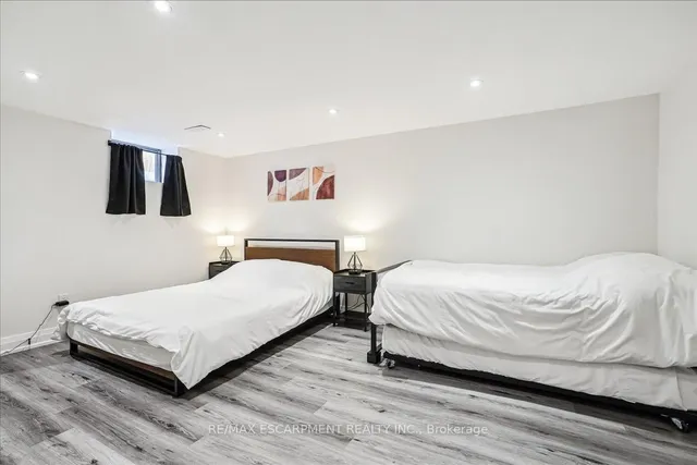 Additional image 32 of 2285 Sunnydale Dr