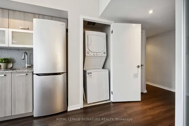 Additional image 17 of 36 Lisgar St Unit 801