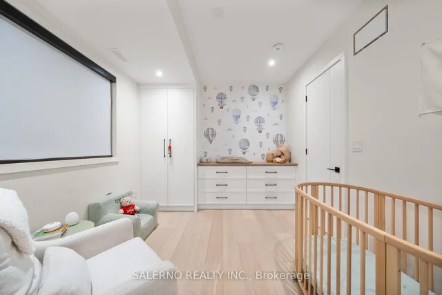 Additional image 28 of 152 Aileen Ave