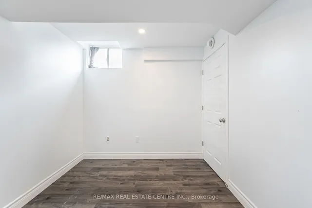 Additional image 34 of 577 Caverhill Cres