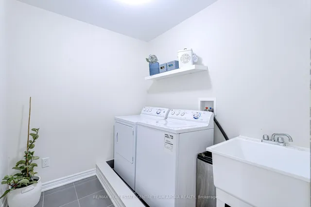 Additional image 27 of 37 Coastline Dr