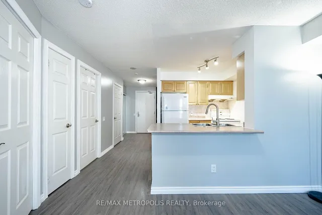 Additional image 20 of 61 Town Centre Crt Unit 605