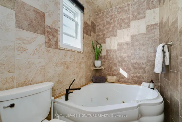 Additional image 16 of 8 Billington Cres