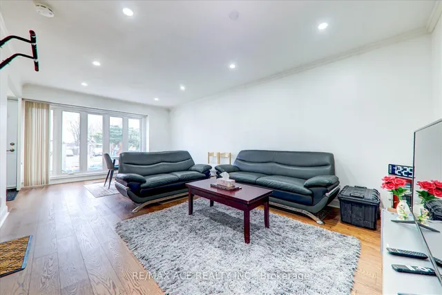 Additional image 18 of 12 Restever Gate