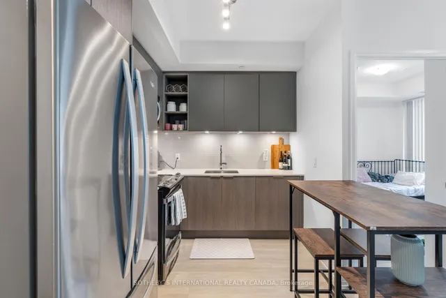 Additional image 14 of 50 Dunfield Ave Unit 711