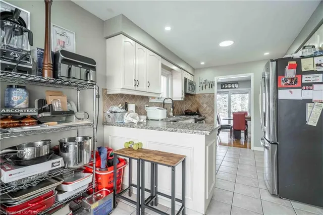 Additional image 9 of 9 Beachgrove Cres