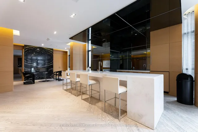 Additional image 27 of 99 The Donway W Rd Unit 405