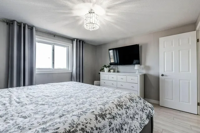 Additional image 4 of 27 Grayrocks Ave