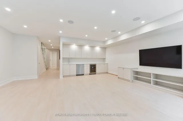 Additional image 32 of 275 Glenforest Rd