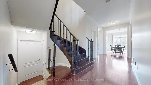 Additional image 24 of 32 Intrigue Tr