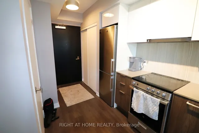 Additional image 24 of 31 Tippet Rd Unit 541