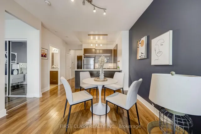 Additional image 15 of 26 Norton Ave Unit PH10