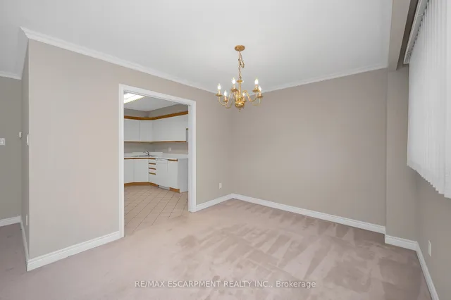 Additional image 13 of 594 Forestwood Cres