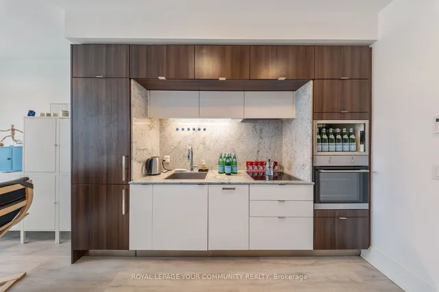 Additional image 17 of 1 Edgewater Dr Unit GPH29