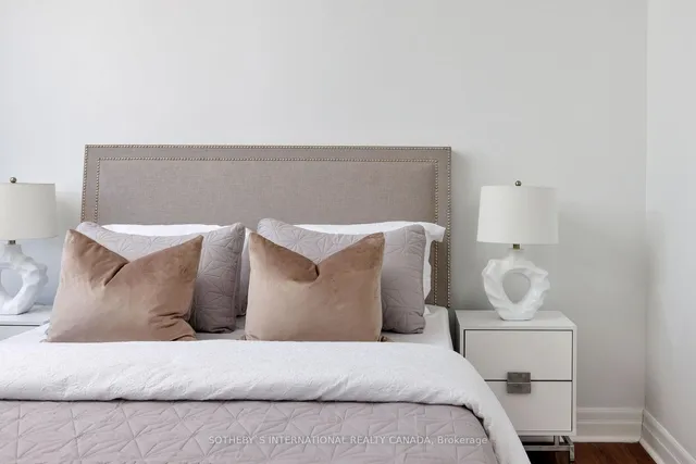 Additional image 18 of 35 Balmuto St Unit 904