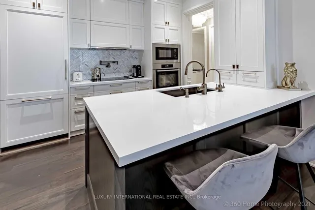 Additional image 10 of 311 Bay St Unit 3606