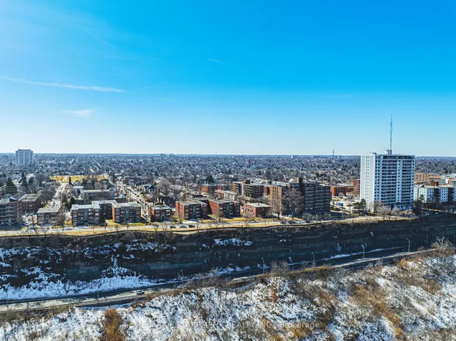 Additional image 34 of 893 Concession St Unit 201