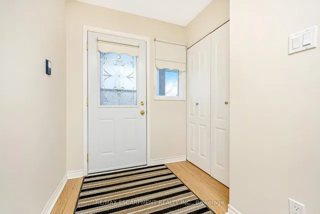 Additional image 4 of 2021 Sixth Line Unit 56