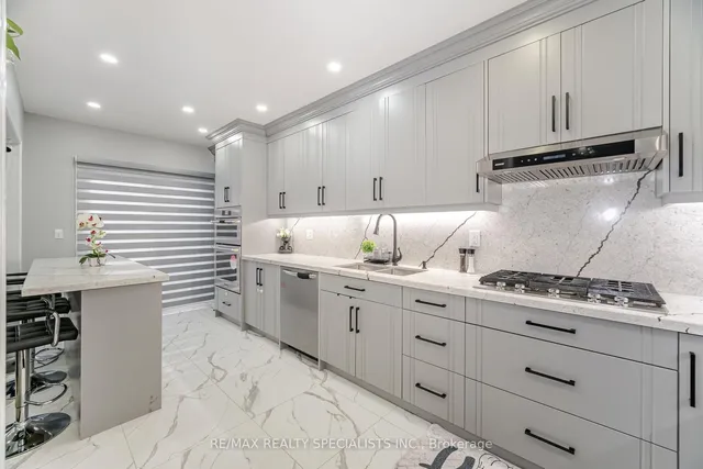 Additional image 8 of 4 Osgoode Dr