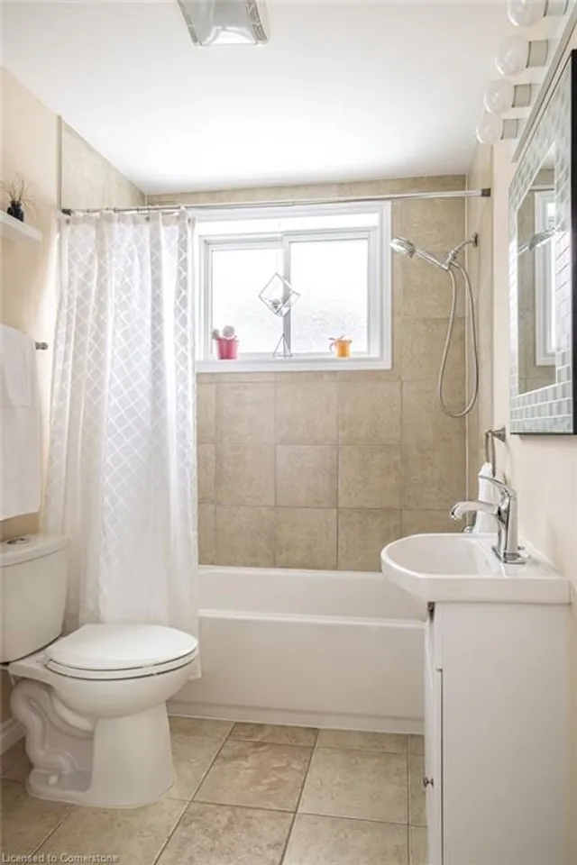 Additional image 32 of 14 Webber St