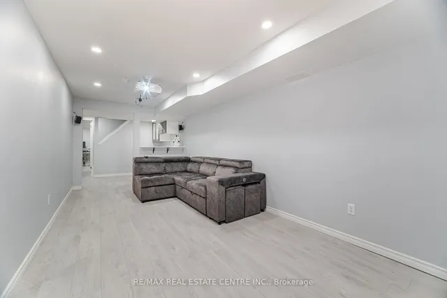 Additional image 38 of 1565 Evans Terr