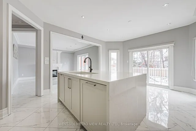 Additional image 7 of 589 Glen Park Ave