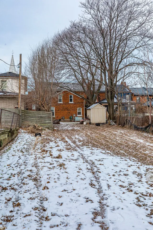 Additional image 29 of 70 Pearl St