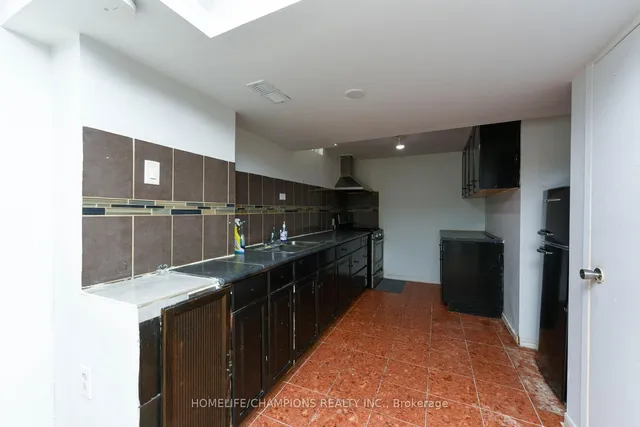 Additional image 33 of 41 Broadbridge Dr