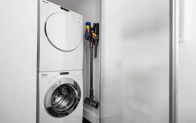 Additional image 23 of 80 Cumberland St Unit PH1903