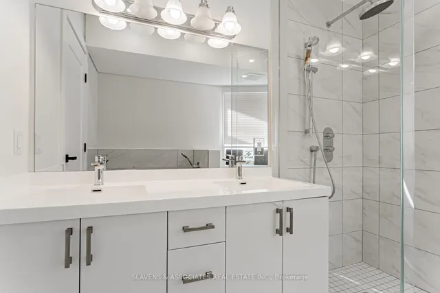 Additional image 31 of 1088 Avenue Rd