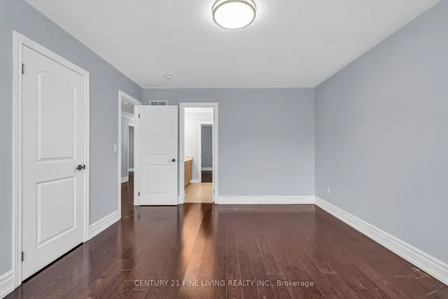 Additional image 32 of 80 Hanbury Cres