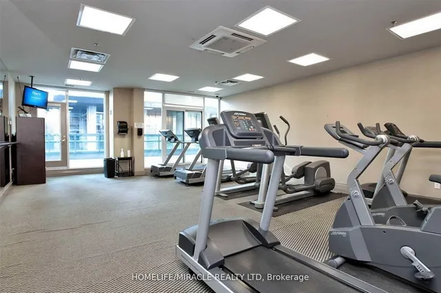 Additional image 26 of 30 Grand Trunk Cres Unit 302