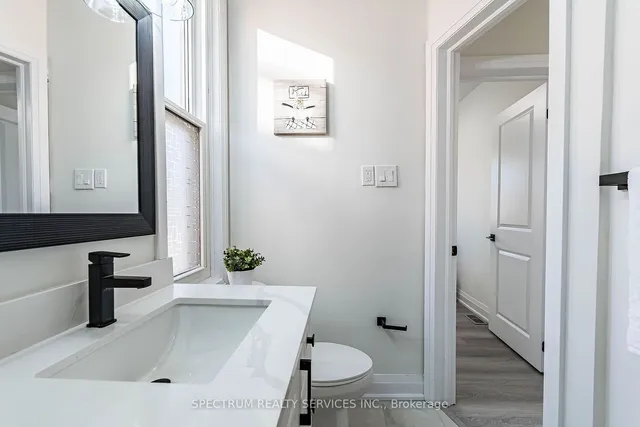 Additional image 30 of 135 East Ave