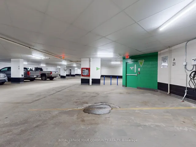 Additional image 38 of 319 Carlaw Ave Unit 403