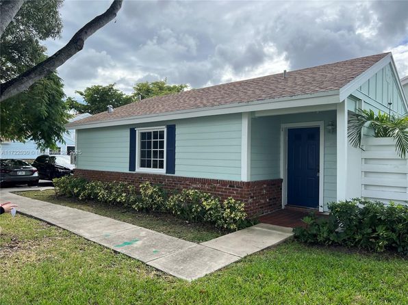 13795 SW 147th Circle Ln APT 1-12, Miami, FL 33186