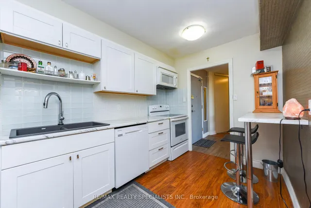 Additional image 26 of 716 The West Mall N/A Unit 2005