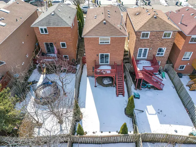 Additional image 42 of 75 Grayson Cres