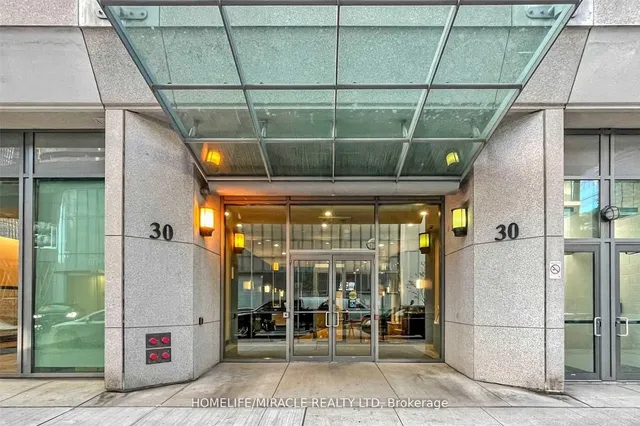 Additional image 2 of 30 Grand Trunk Cres Unit 302