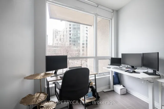 Additional image 18 of 219 Fort York Blvd Unit 203