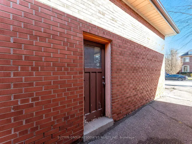 Additional image 35 of 112 Waterloo Ave