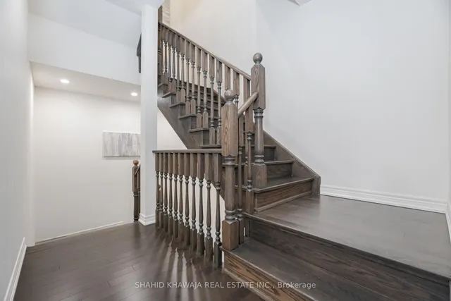 Additional image 23 of 483 Manhattan Common N/A