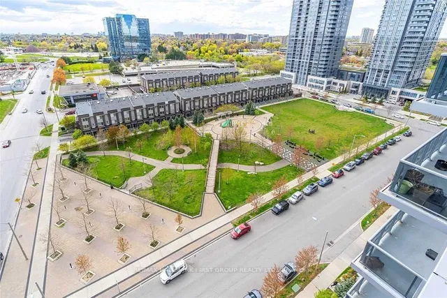 Additional image 21 of 125 Village Green Sq Unit 1409