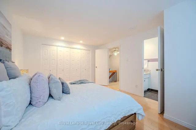 Additional image 23 of 27 Shuh Ave