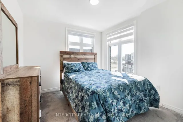 Additional image 38 of 19 Queenpost Dr